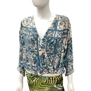 Maeve For Anthropologie Top Women’s SZ XS Cropped Front V-Neck Flower Print Blue
